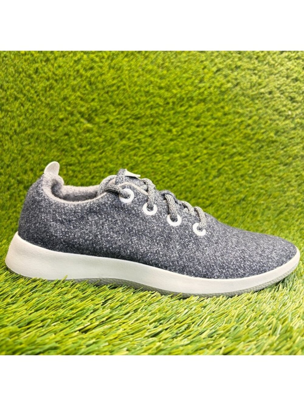 Allbirds Wool Runners Womens Size 9 Gray White Athletic Walking Shoes Sneakers